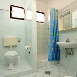 Family Friendly Seaside Vlasici, Pag - 4319