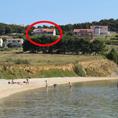 Apartment Family Friendly Seaside Vlasici, Pag - 4319 Vlasici