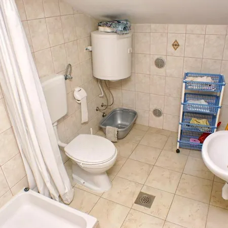 Family Friendly Seaside Vlasici, Pag - 4319 Apartment Vlasici