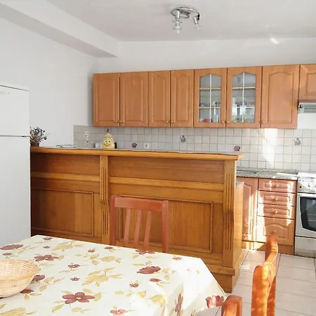 Family Friendly Seaside Vlasici, Pag - 4319 * Vlasici