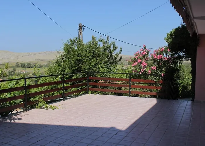Family Friendly Seaside Vlasici, Pag - 4319 * Vlasici