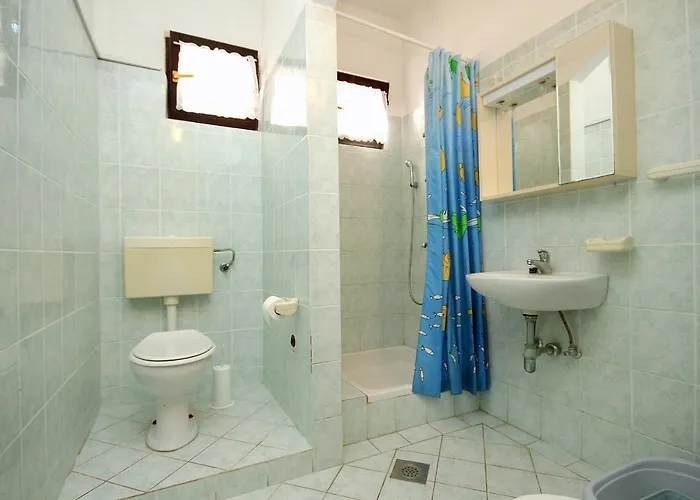 Family Friendly Seaside Vlasici, Pag - 4319