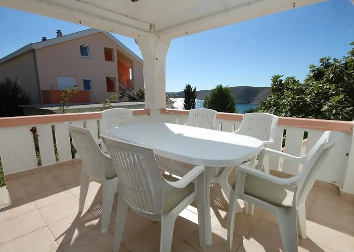 Apartman Family Friendly Seaside Vlasici, Pag - 4319 *