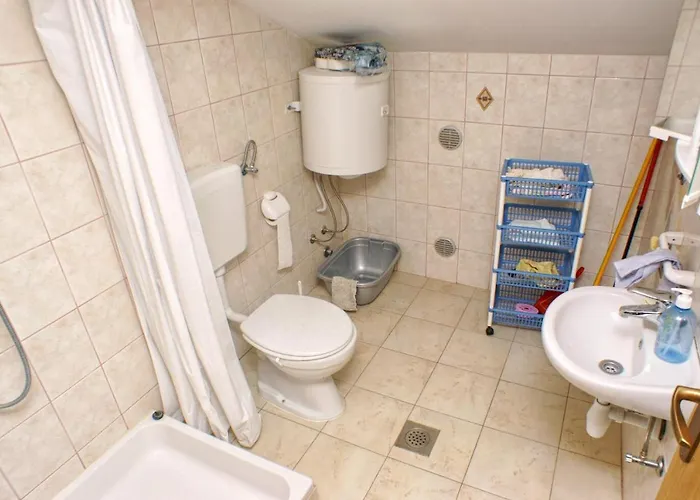 Family Friendly Seaside Vlasici, Pag - 4319 דירה Vlašići